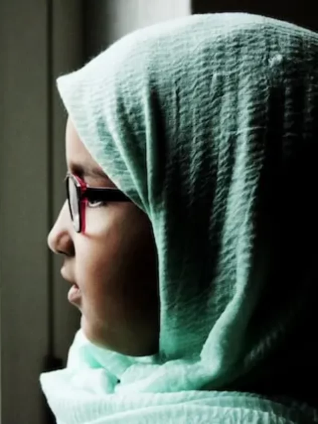french schools ban abaya-2