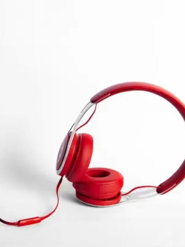Best Multipoint Bluetooth Headphones and Earbuds 2023